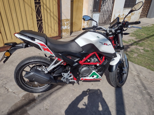 Imagen 1 de 11 de Benelli Tnt 25