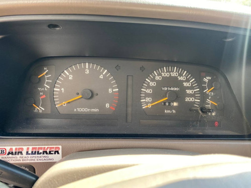 Imagen 5 de 10 de Toyota Land Cruiser
