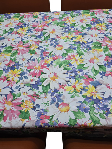 Mantel Mesa Rectangular 1.4x5m Impermeable Cuerina Afelpada Margaritas Multicolor