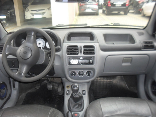 Renault Clio Ano 2008 4 Portas Prata