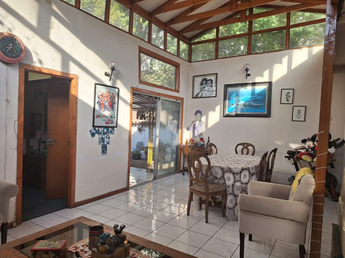 Am21 Propiedad En Excelentes Condiciones Con Gran Piscina.