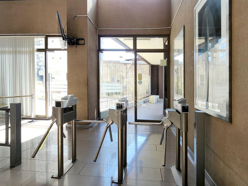 Metro Matta, Con Estacionamiento