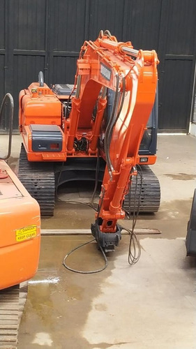 Retroexcavadora Doosan Dx140