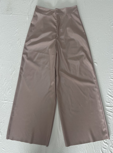 Pantalon De Cuerina Bota Ancha