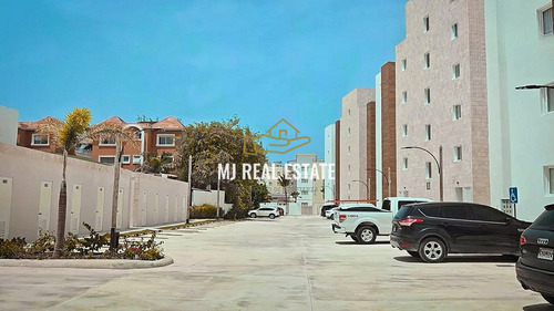 Apartamento En Punta Cana, A 50 Metros De La Playa