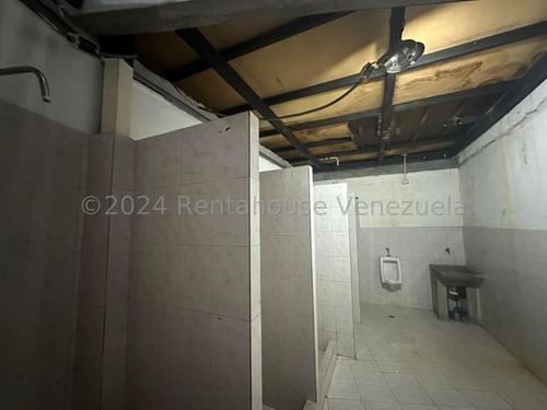 Galpón En Venta En Guatire Zona Industrial Cerrada Con Vigilancia, 541.48 Mts. Luis Infante 24-18916