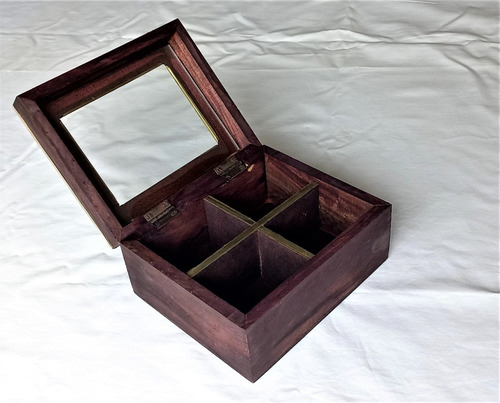 Imagen 2 de 7 de Caja De Té De Alpaca Y Madera De 4 Divisiones