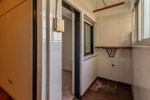 4 Ambientes Con Balcon, Cochera, Baulera Y Dependencia En Palermo/ Belgrano