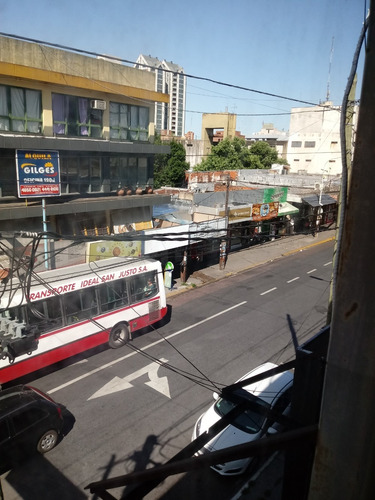 Imagen 7 de 13 de Oficina Profesional Centro San Justo 2° Piso Por Escalera