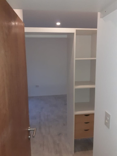 Imagen 8 de 9 de Duplex En Venta En Lujan Centro