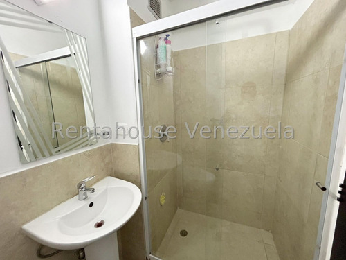 *jl/ Tu Nuevo Hogar Espera! Apartamento En Venta Zona Oeste Barquisimeto Lara, Venezuela /josé López/ # 25-6813 /84 M²