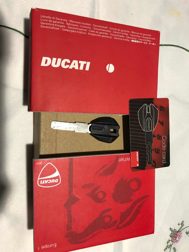 Ducati Monster 696 Monster 696