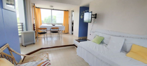 Venta 2 Amb Muy Luminoso C / Balcon Terraza Barrio Norte