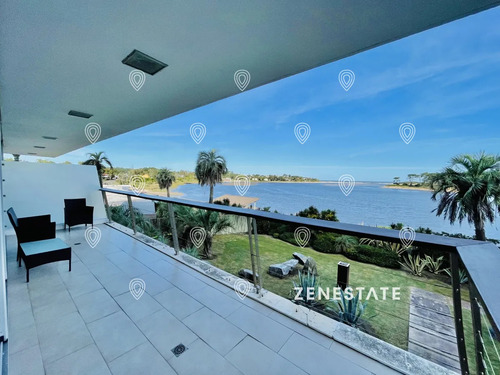 Venta De Moderno Apartamento De 3 Dormitorios Frente Al Mar En La Barra