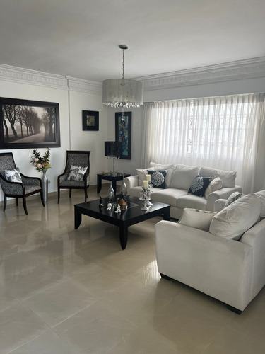 Apartamento Amoblado O Sin Amoblar En La Esperilla