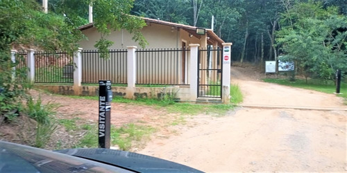 Terreno Em Condomínio.