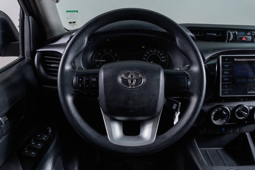 Imagen 10 de 15 de Toyota 2017 Hilux L/16 2.4 Dc 4x2 Tdi Dx