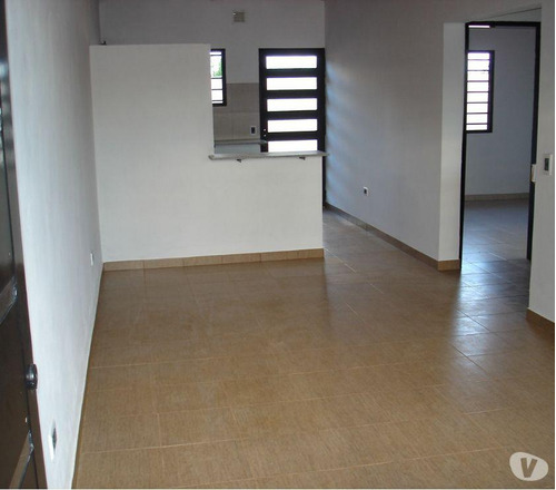 Imagen 10 de 17 de Casa En Venta - 2 Dormitorios, Cochera - 60 Mts2 Sobre Lote De 150mts2 - Villa Elvira