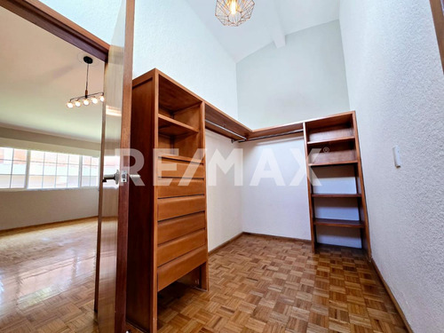 Exclusiva Casa En Venta En Lomas Del Sol: Comodidad Y Ubicación Inmejorable