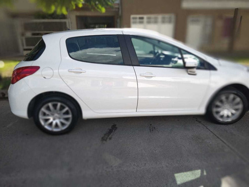 Peugeot 308 1.6 Active 2014