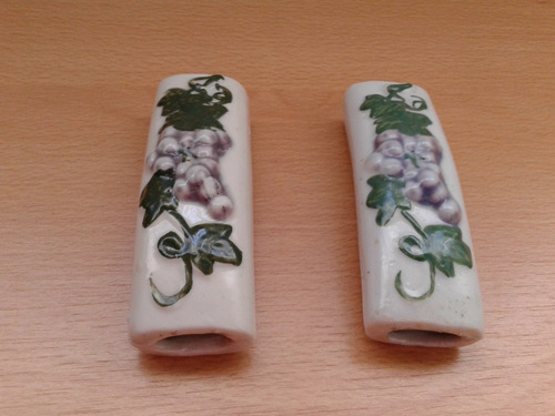 Par Sosten Servilletas De Ceramica Con Uvas, Impecables!!! (Usado)