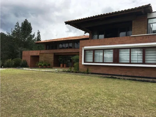 Casa De 2 Niveles En Parcelación, Vía El Escobero