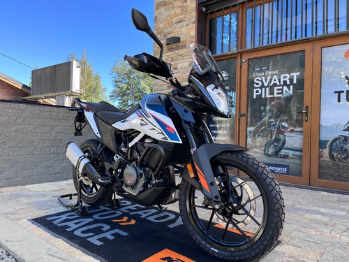 Imagen 2 de 7 de Ktm Adventure 250 2023