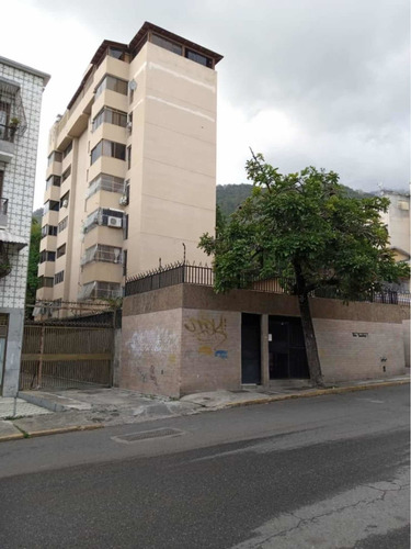 Imagen 1 de 12 de Apartamento 3 Habitaciones, 2 Baños Y 1 P/e