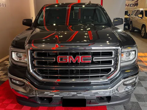GMC Sierra 5.3 cabina regular sle 4x4
