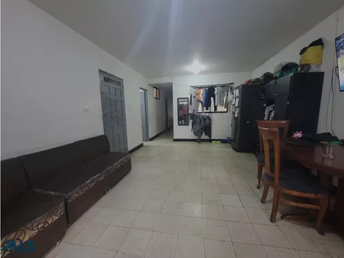 Apartamento Segundo Piso En Aranjuez, Medellín(mls#248482)