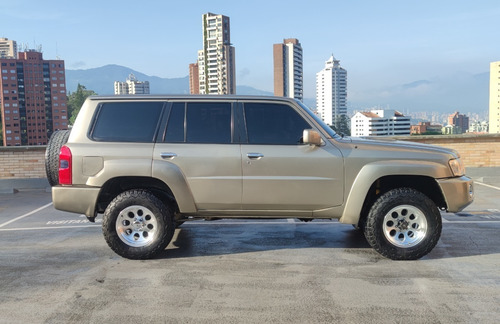 Imagen 4 de 10 de Nissan Patrol Grx 4x4