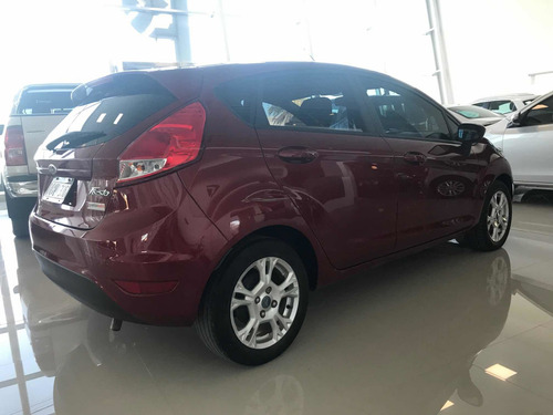 Imagen 5 de 15 de Ford Fiesta Kinetic Design 2014 1.6 Sedan S Plus 120cv