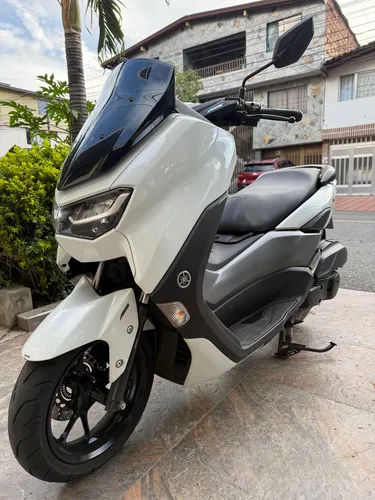 Nmax Connected Modelo 2023 Kilometraje 25300