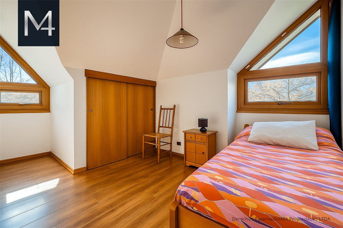 Excelente Casa De 3 Pisos Y 6 Dorm.san Carlos De Apoquindo