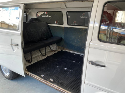 Volkswagen Kombi 1.6 MI STD 8V GASOLINA 3P MANUAL