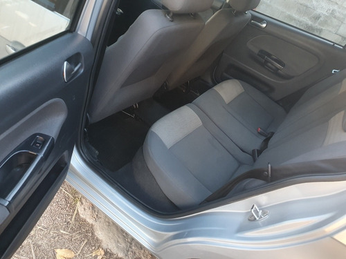 Volkswagen Gol 1.6 I Comfortline 70a 2010