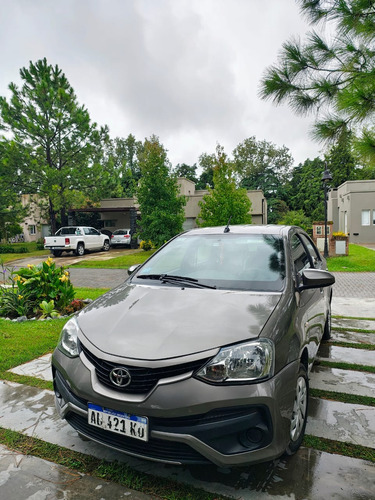 Toyota Etios 1.5 Xs