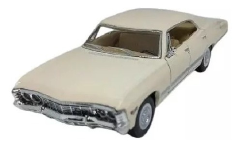 Miniatura Carro Chevrolet  Impala 1967 Branco- Escala 1:43