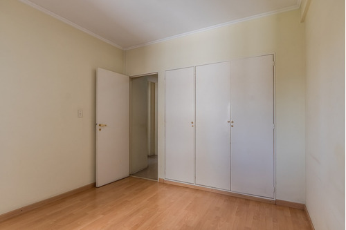 Departamento De 4 Ambientes En Venta, Temperley