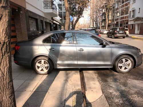 Volkswagen Vento 2.5 Luxury 170cv Tiptronic