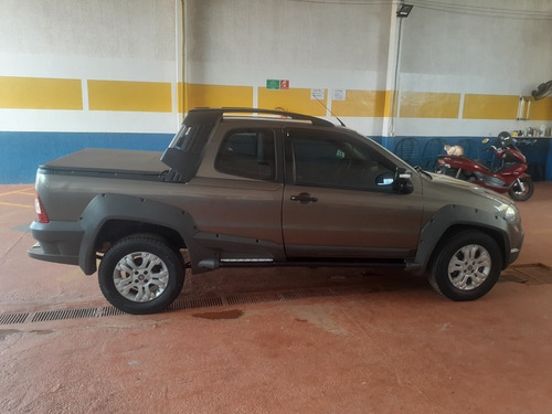 Fiat Strada 2011 1.8 16v Adventure Cab. Dupla Flex 2p