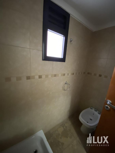 Imagen 21 de 28 de Venta Departamento Mono Dividido Dorrego Y Pellegrini - Posibilidad Oficina - Zona Tribunales