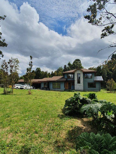 Casa En Venta De 5 Dorm. En Parc Doña Inés Puerto Varas