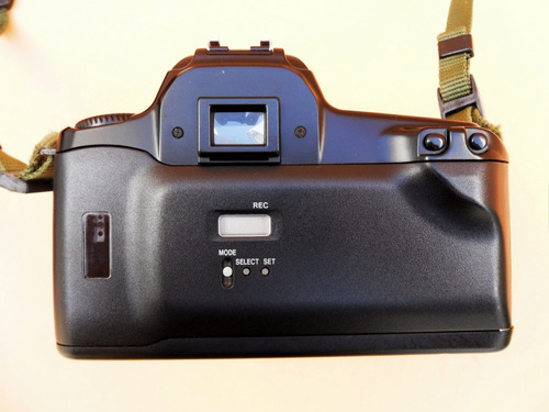 Canon - Eos 1000qd + Bolsa