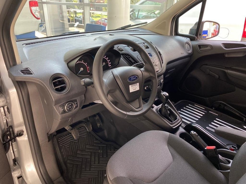 Imagen 12 de 15 de Ford Transit