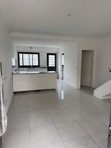 Ph En Venta - 2 Dormitorios 2 Baños - Cochera - 160mts2 - Rafael Calzada