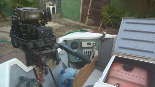 Imagem 4 de 8 de Equipamento Completo - Lancha De Fibra C/ Motor 40 Hp Suzuki