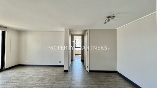 Propiedad En Arriendo En Calle Santa Cristina, Mac...