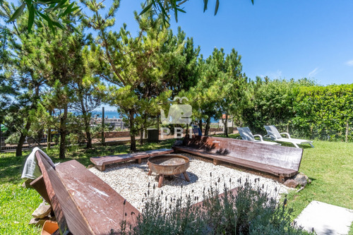 Apartamento 3 Dormitorios En Lomo De La Ballena, Punta Ballena - Altamar - Ref : Pbi2470