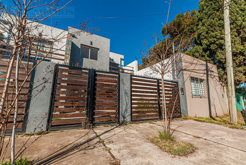 Lj Ramos | Vende | Duplex | De Vicenzo | Pilar |